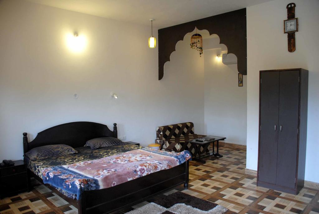 Hotel Hill View à Pushkar Extérieur photo